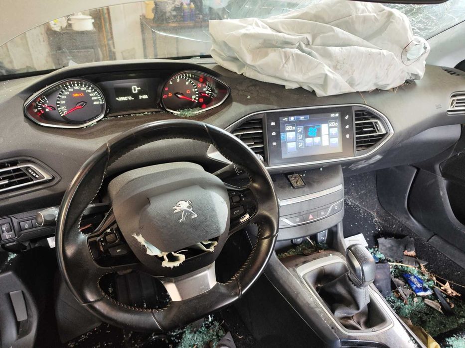 Peugeot 308 2015 bluehdi на части пежо 308