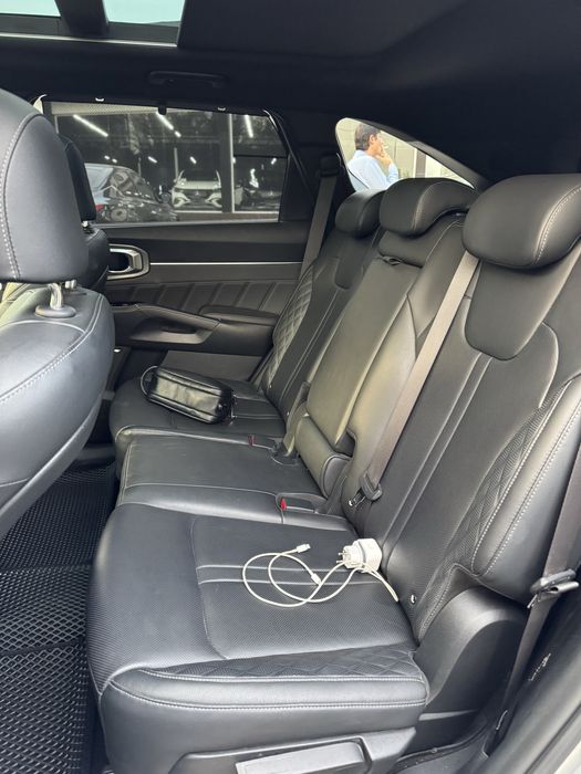 Kia Sorento 2.5 Full Black Edition 7 Kishilik 2022/2023 Srochno