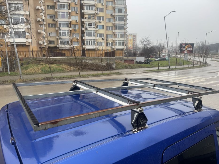 Багажник за покрив