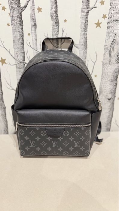 Продам рюкзак Louis Vuitton