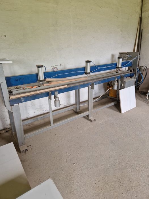 Mașină de îmbinat în dinți cu presă hidraulică 2,80 m – stare foarte bună