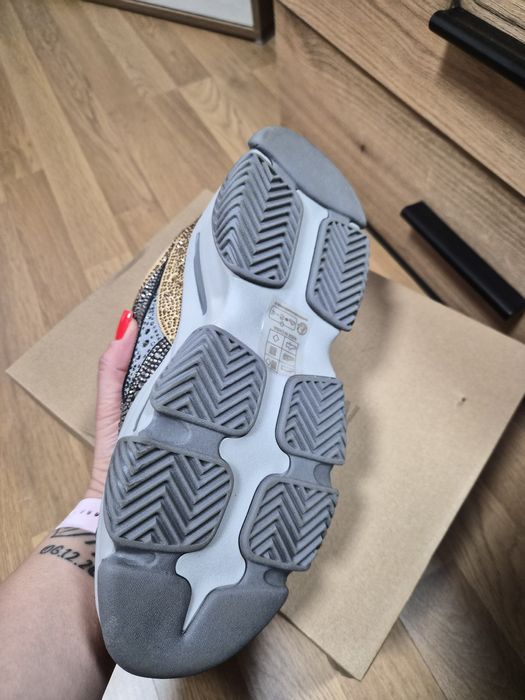 Сникърси Steve Madden
