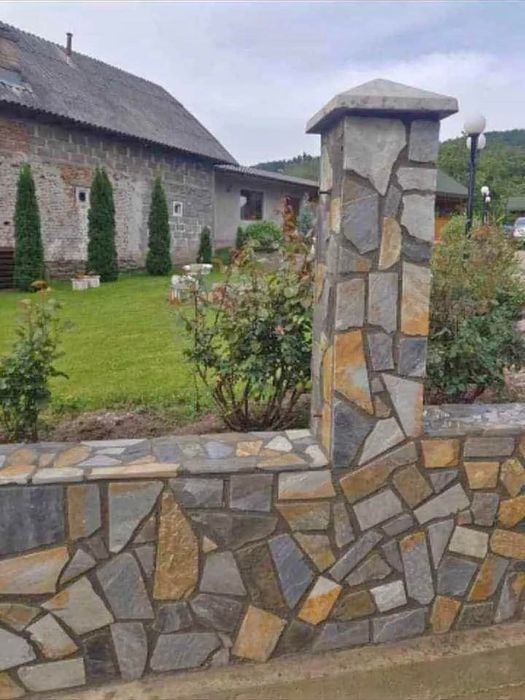 Piatra naturala de munte si montaj