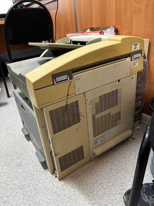 Принтер HP LaserJet5025