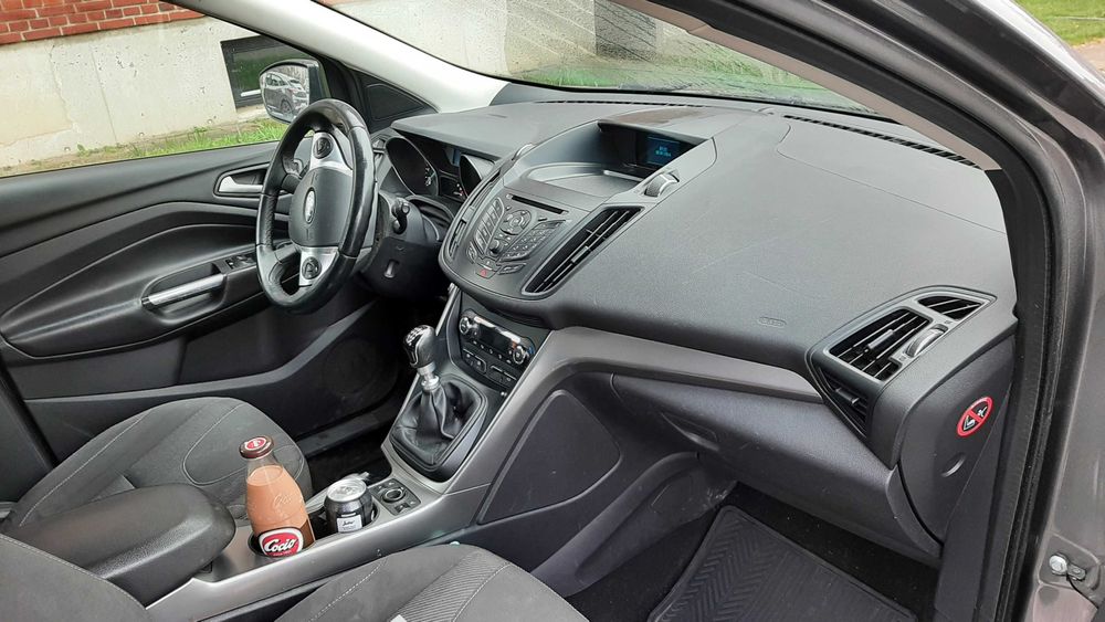 Vand Ford Kuga , an 2015 , motor 2.0 L diesel , inmatriculat