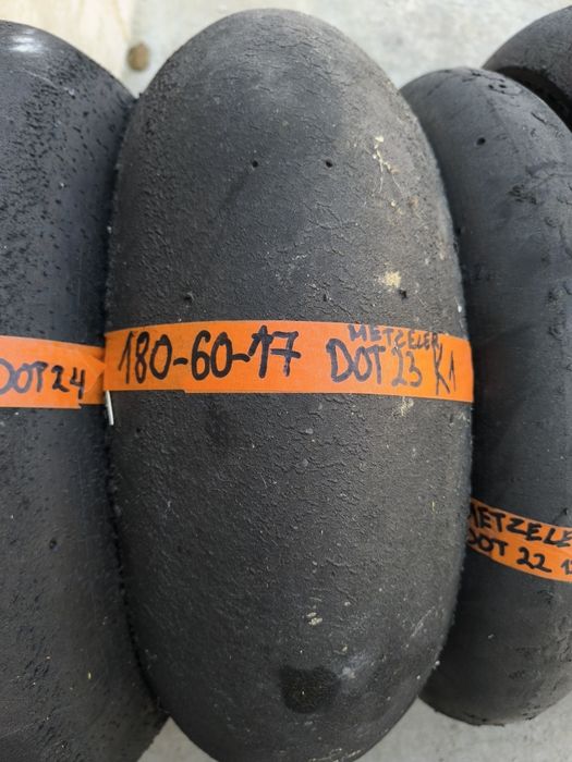 Пистови гуми и сликове