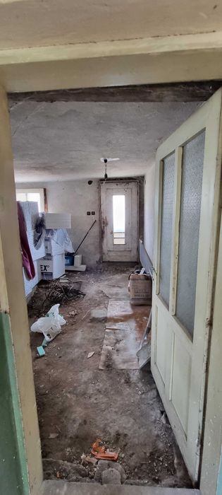 1785-Продава се триетажна тухлена на плоча къща в Гецово!