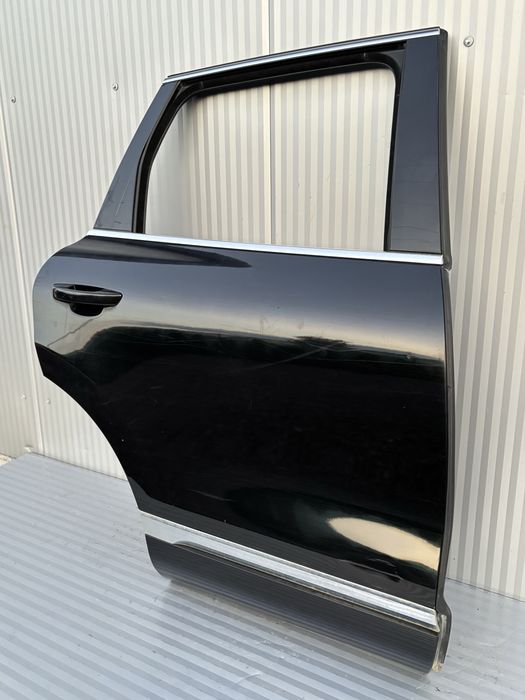 Usa dr spate vw Touareg 7P  cod de culoare LC9X 2011-2015