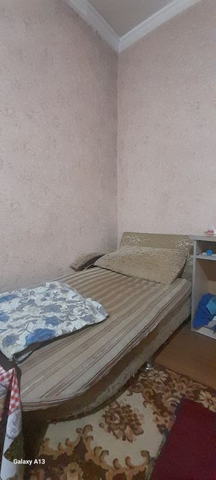 Divan sotiladi 3 ta 2 tasi 1.5 tasi 2 meter