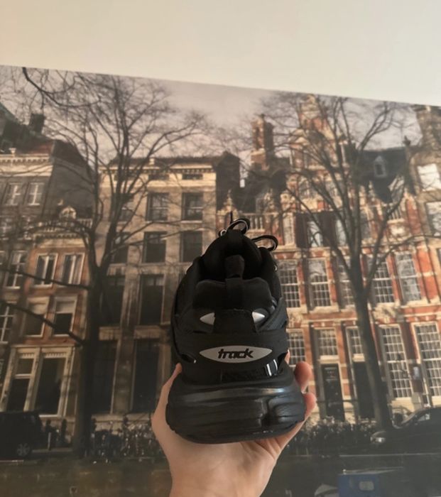 Balenciaga track