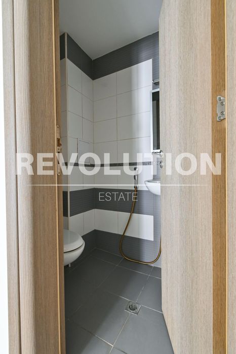 Магазин в жк. Белите Брези.