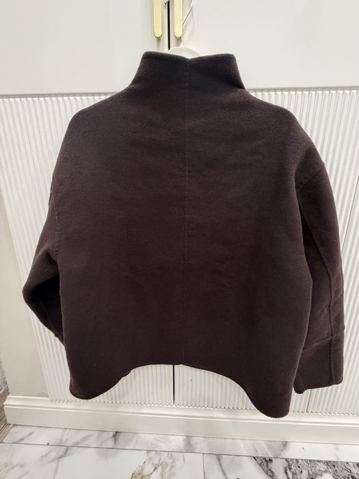 Легкое пальтишко Zara