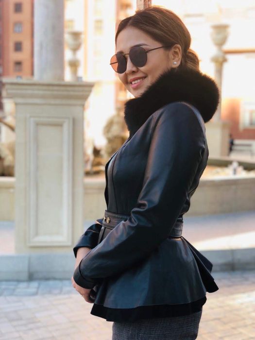 Кожанная куртка в хорошем сост