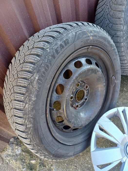 Anvelope cu jante de tabla