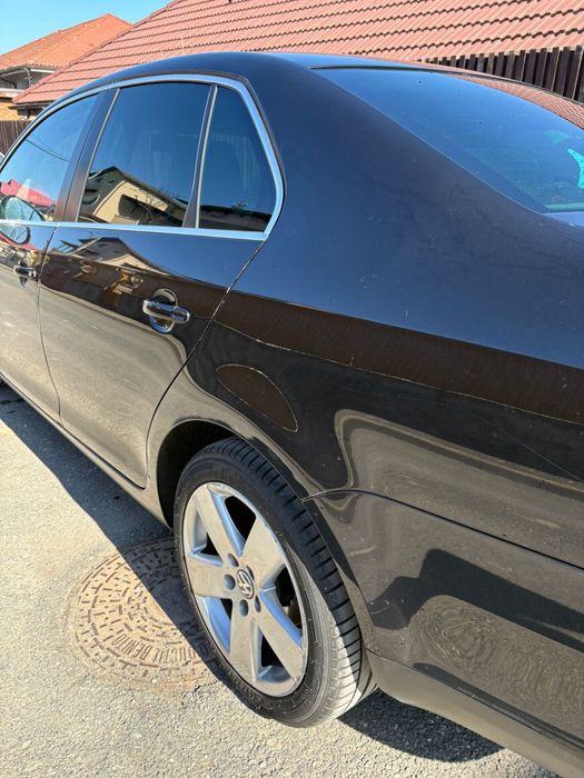 VW Jetta 2010 1.6 Diesel - Fara probleme, investitii recente
