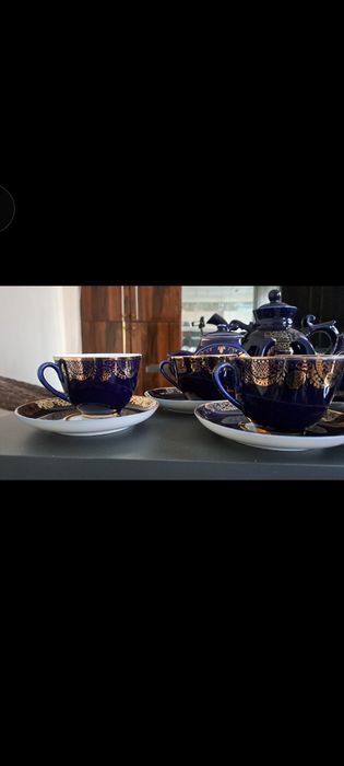 Чайный сервис продаётся