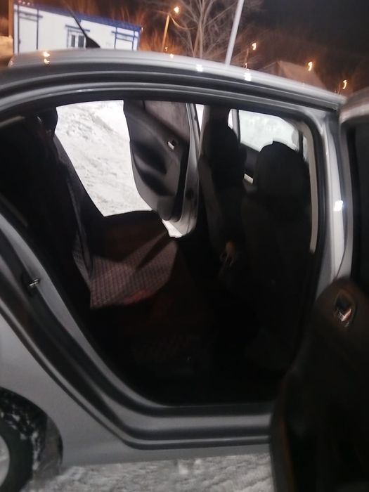 Продам срочно машину