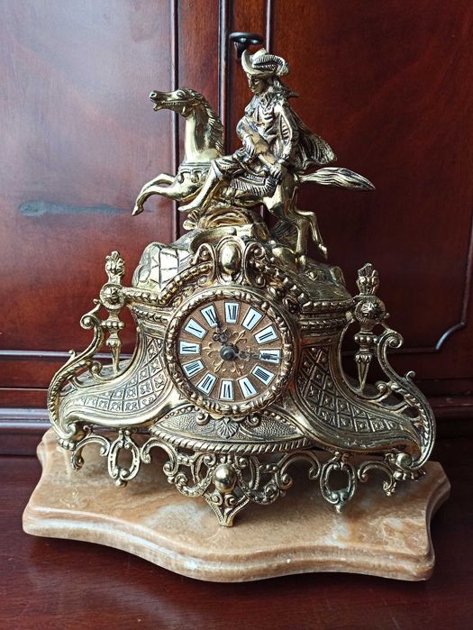 Каминен месингов часовник