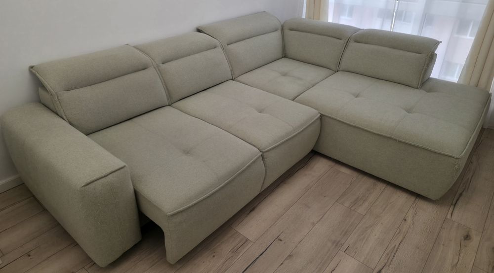 Colțar extensibil cu lada