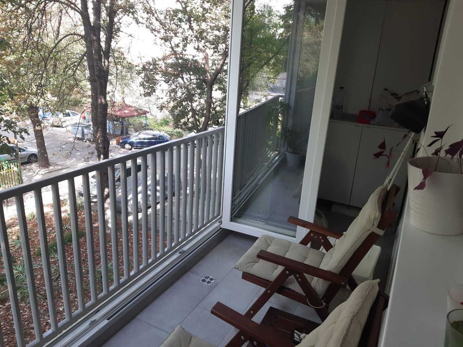 Bucuresti Orizont  2 semidecomandate 115000 euro