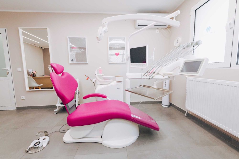 Vând Afacere - Cabinet Stomatologic în clinică funcțională, cu radiologie – Bacău, zona Centrală