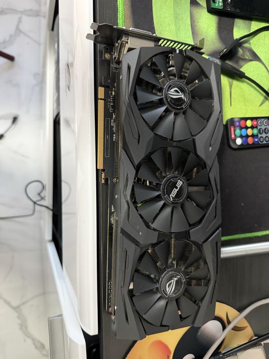 Vand schimb placa video Asus strix GTX 1060 6Gb GDDR5 192 bit