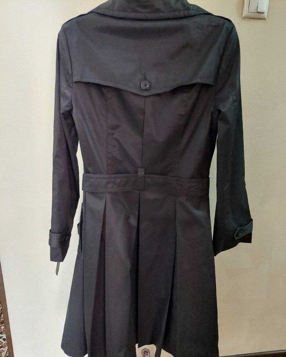 Продаётся  Женский  плащ