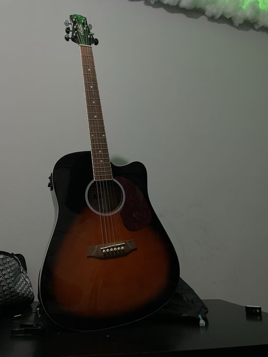 Акустическая гитара Аштон оригинал обмен