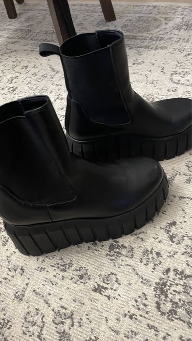 Есенни, зимни боти Bershka