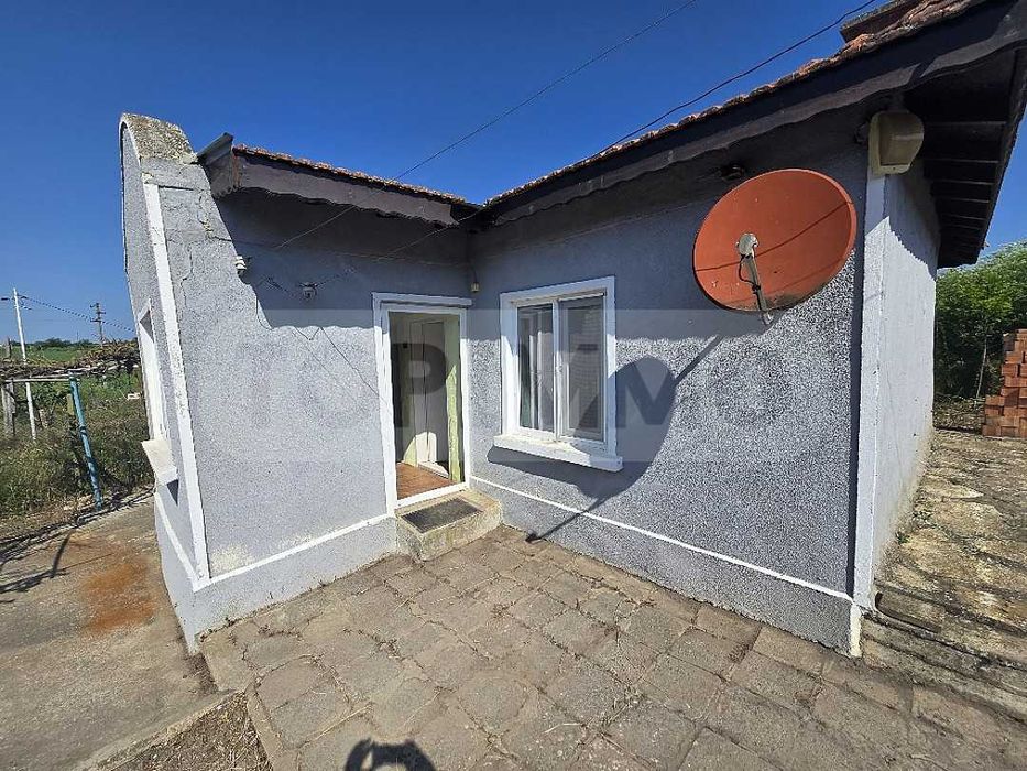 Продава се Къща в с. Горун, Област Добрич - 53 кв.м за 753 €/кв.м - Снимка #2
