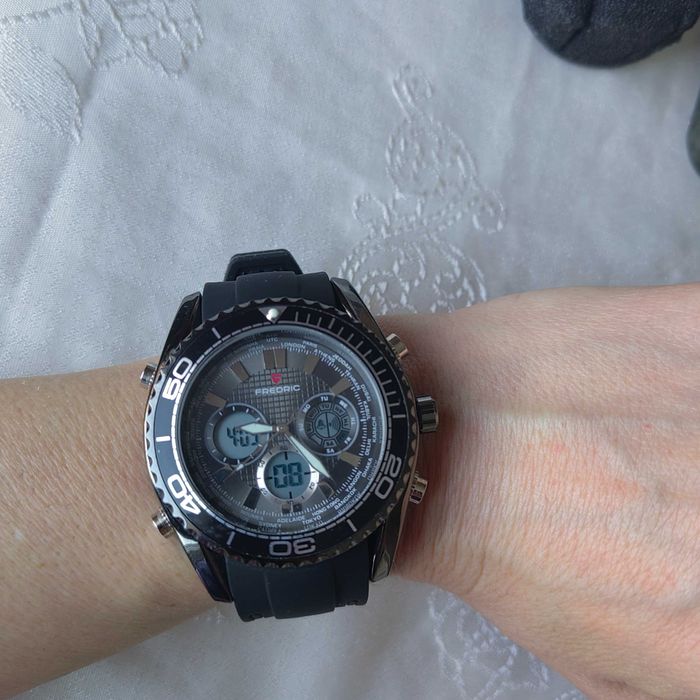 Мъжки часовник Fredric