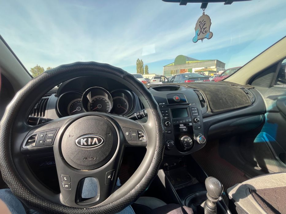 Kia cerato срочно