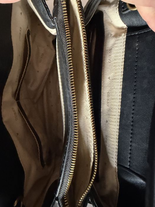 Черна оригинална чанта guess