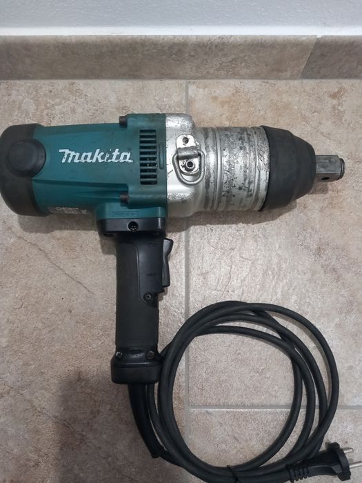 Makita tw1000 masina de insurubat cu impact
