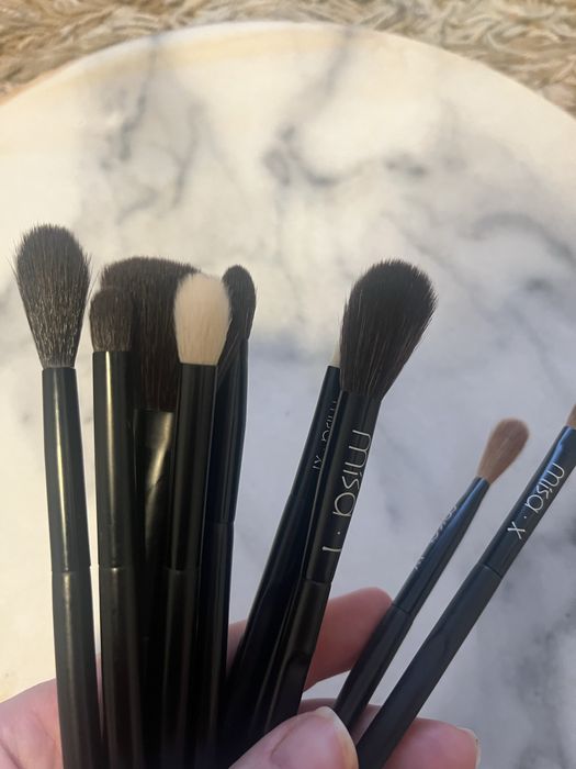 Set pensule profesionale makeup Misa by Iuliana Sandu – 10 bucăți