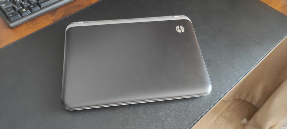 Продам нетбук hp