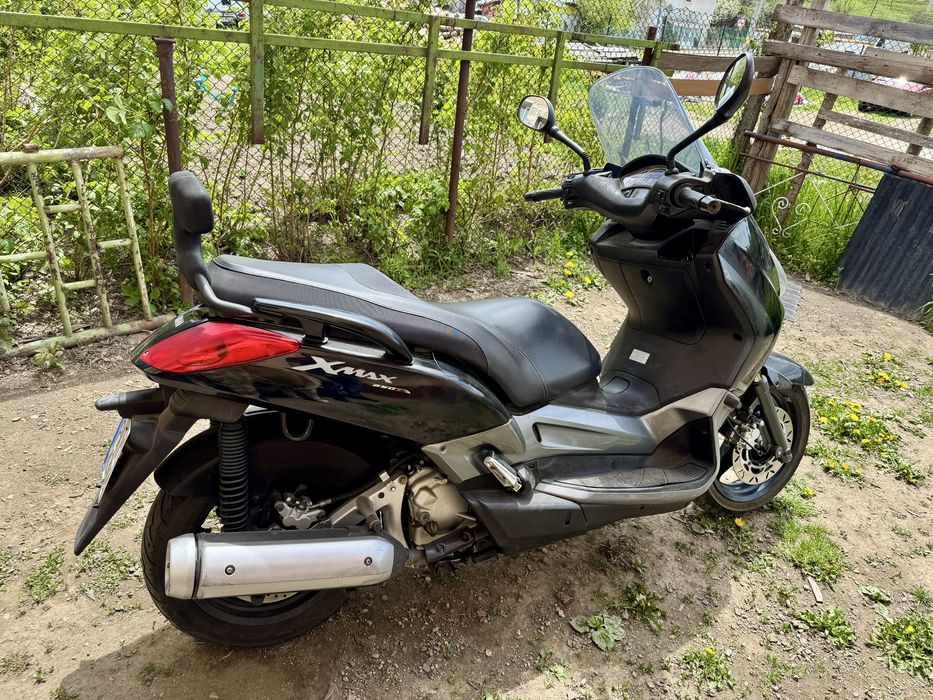 Yamaha x-max 250