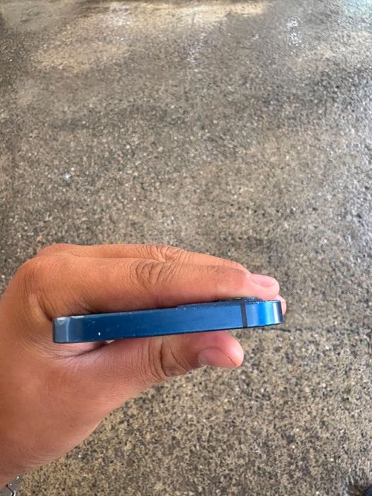 IPhone 12.       128GB