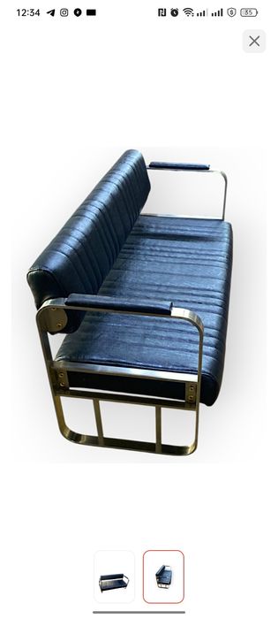 Диван и рабочий столы