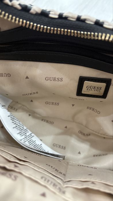 Guess Mirema, красива дамска чанта еко кожа