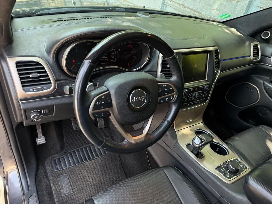 Jeep Grand Cherokee Summit Full Posibilitate Rate Fara Avans, Schimburi Auto