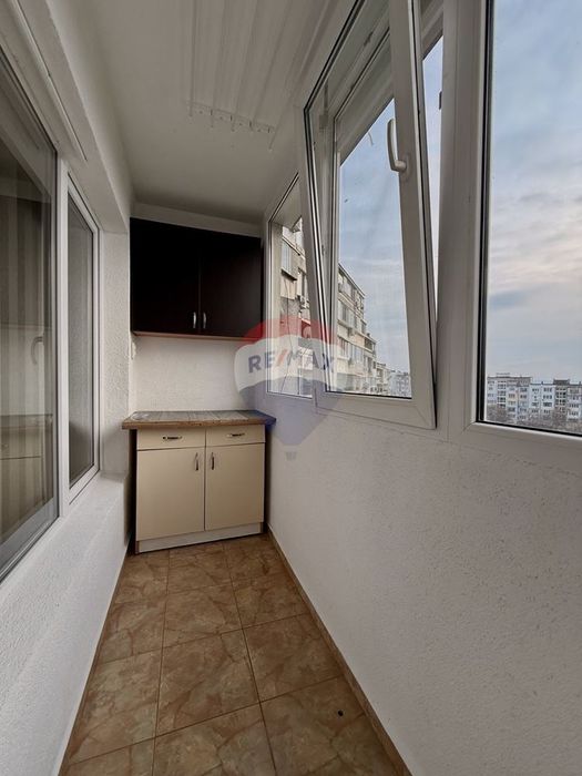 Тристаен апартамент с отделна кухня за продажба, кв. Владиславово, гр