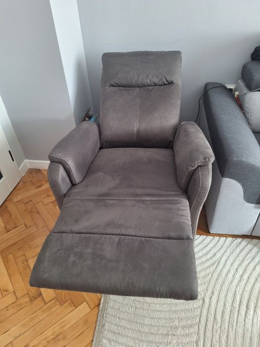 Регулируемо кресло