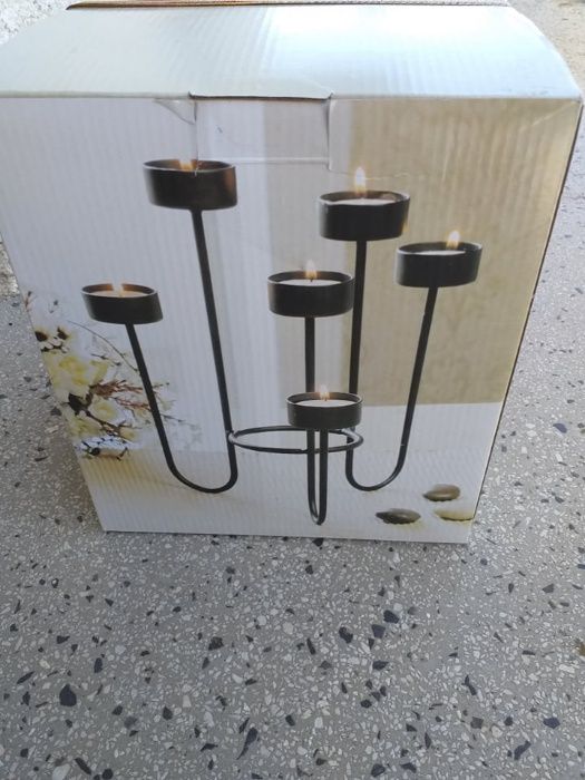 Чисто нов 6 местен красив свещник с оригинална кутия готов за подарък