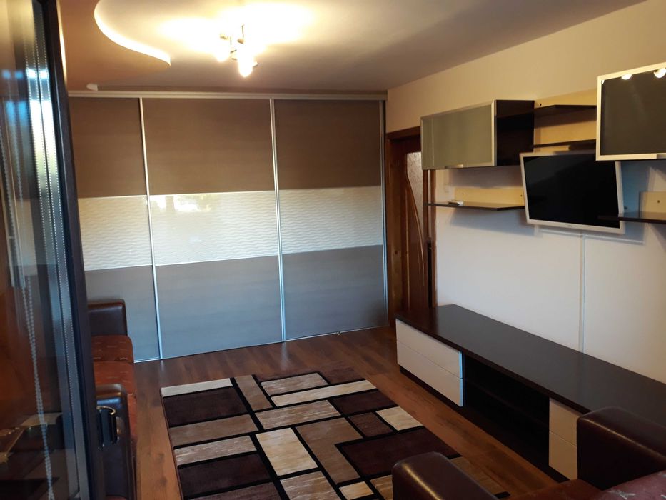 inchiriez apartament 2 camere