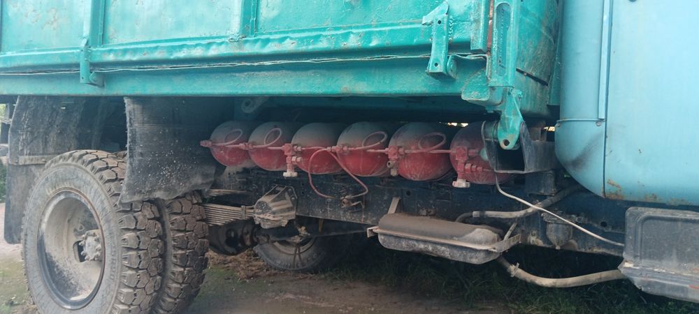 Gaz 53 samasval sotiladi