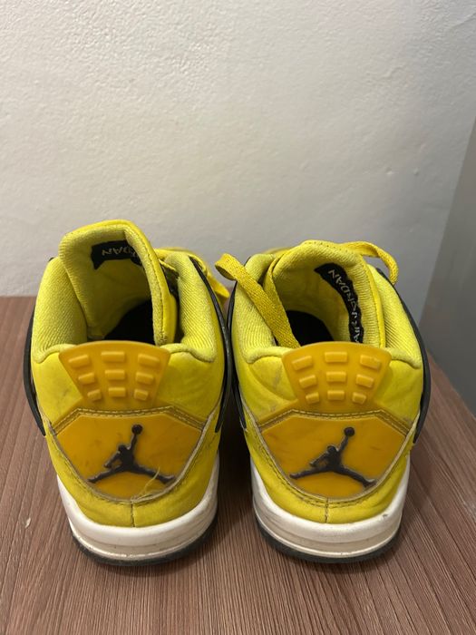Air Jordan кроссовка осенний