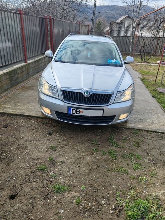 Scoda Octavia 2 facelift combi