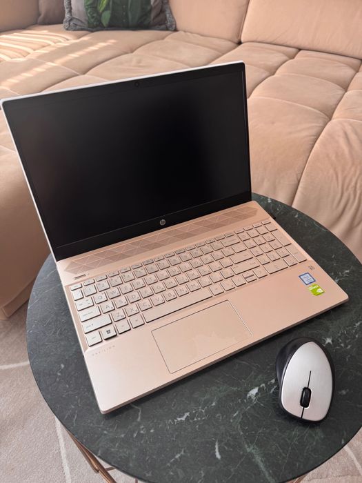 Лаптоп HP Pavilion 15-cs0066nu GOLD