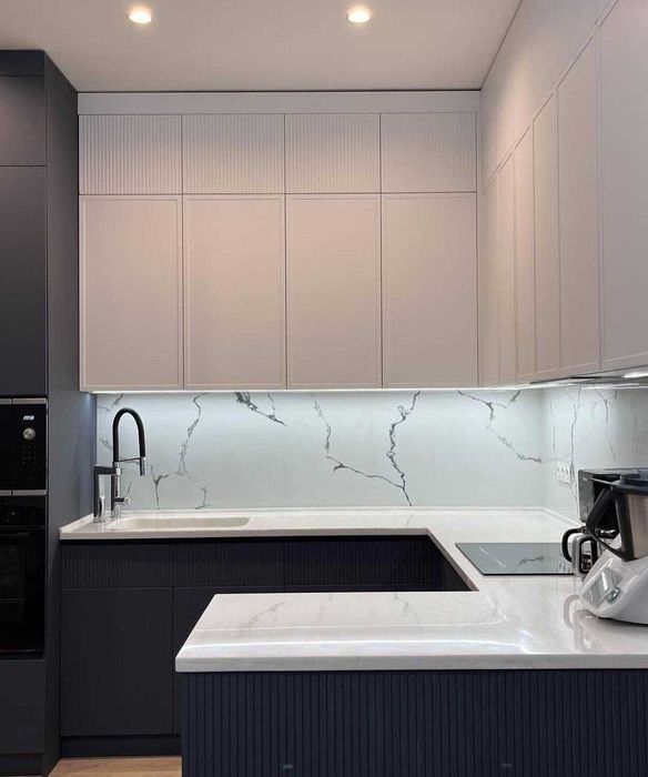 Мебель для кухонной